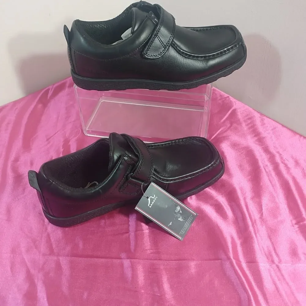 KANGOL Big Kid SZ 5.5 Slip On Hook And Loop Leather Casual Shoes Black NWT.
